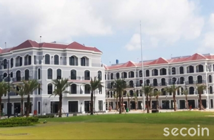 Ngói phẳng kiểu Pháp